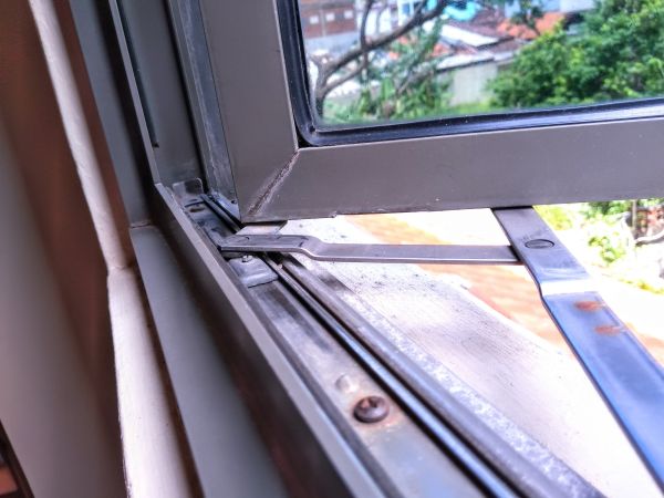 Hinged Window Replacement in Loxahatchee